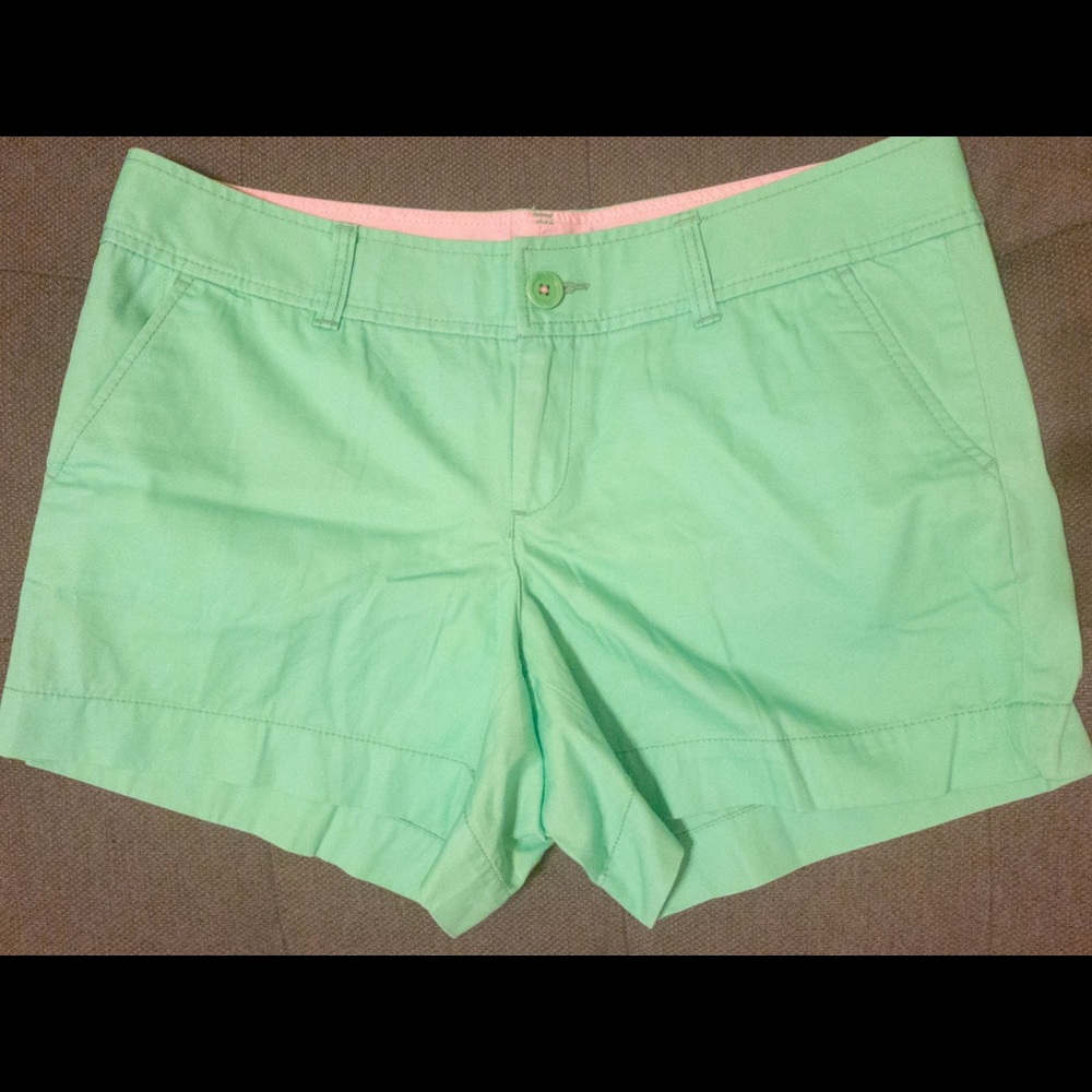 Lilly Pulitzer Green Callahan Shorts 10